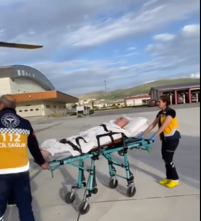 75 yaşındaki yaşlı hasta helikopterle Van’a nakledildi