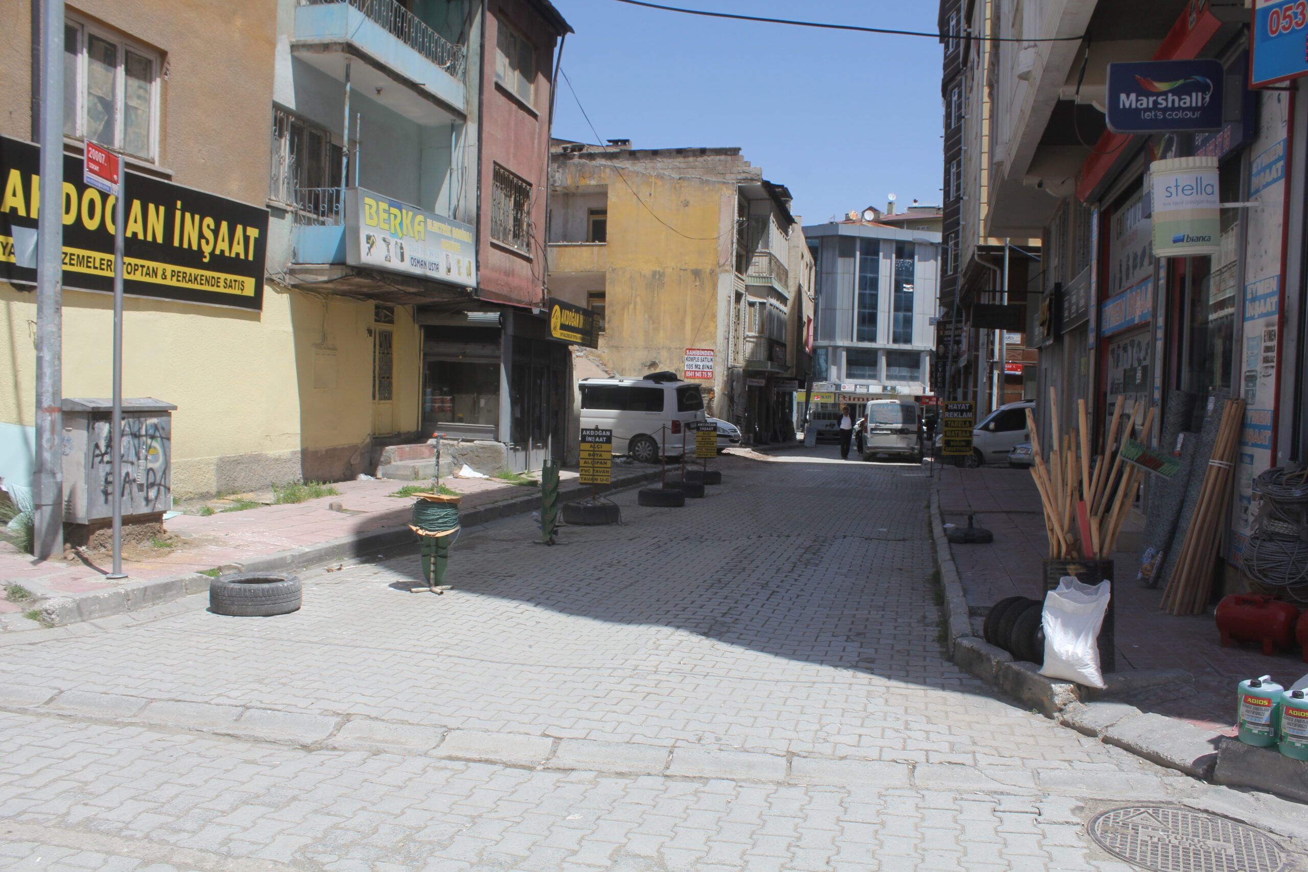 Van’ın bakımsız sokakları kent estetiğini bozuyor