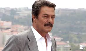 Kadir İnanır tekrar hastaneye kaldırıldı