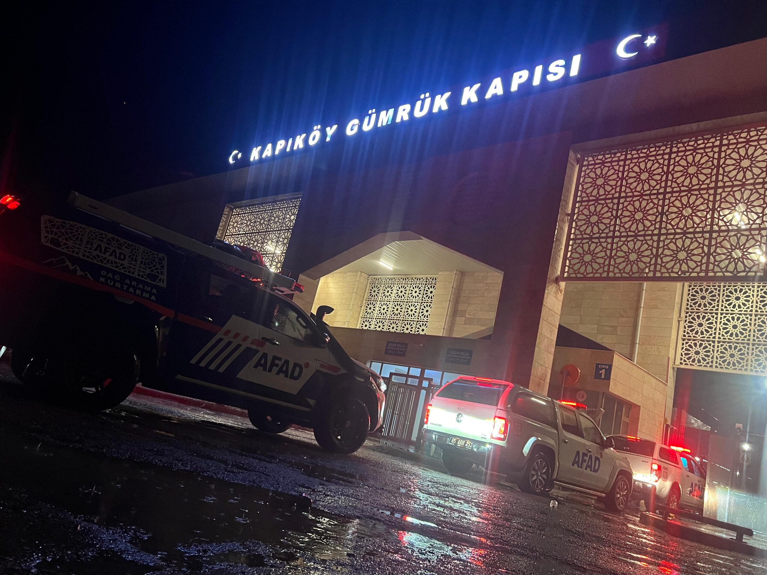  Van AFAD ekibi İran’a gitti  