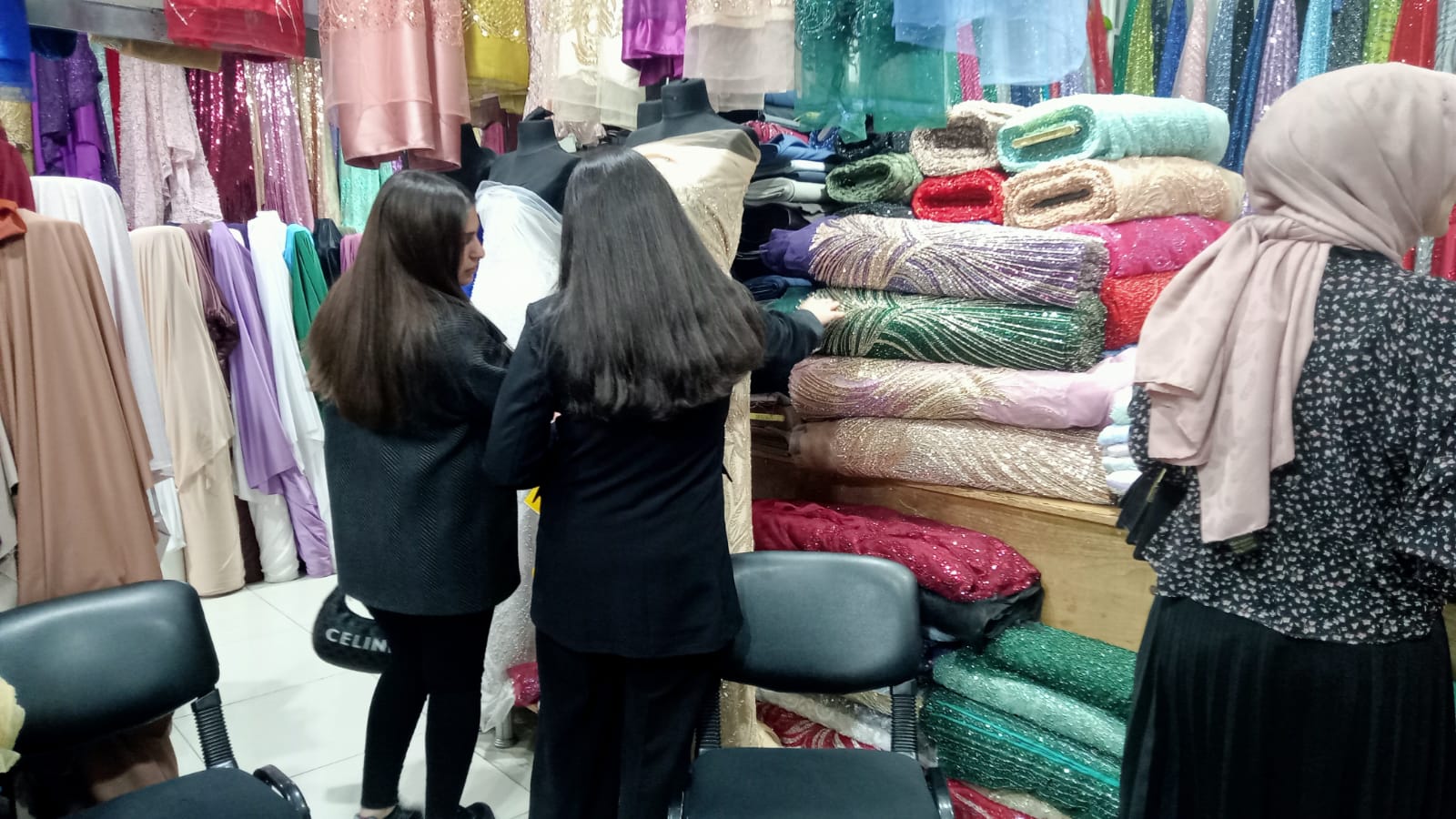 Van’da yöresel elbiselere rağbet arttı