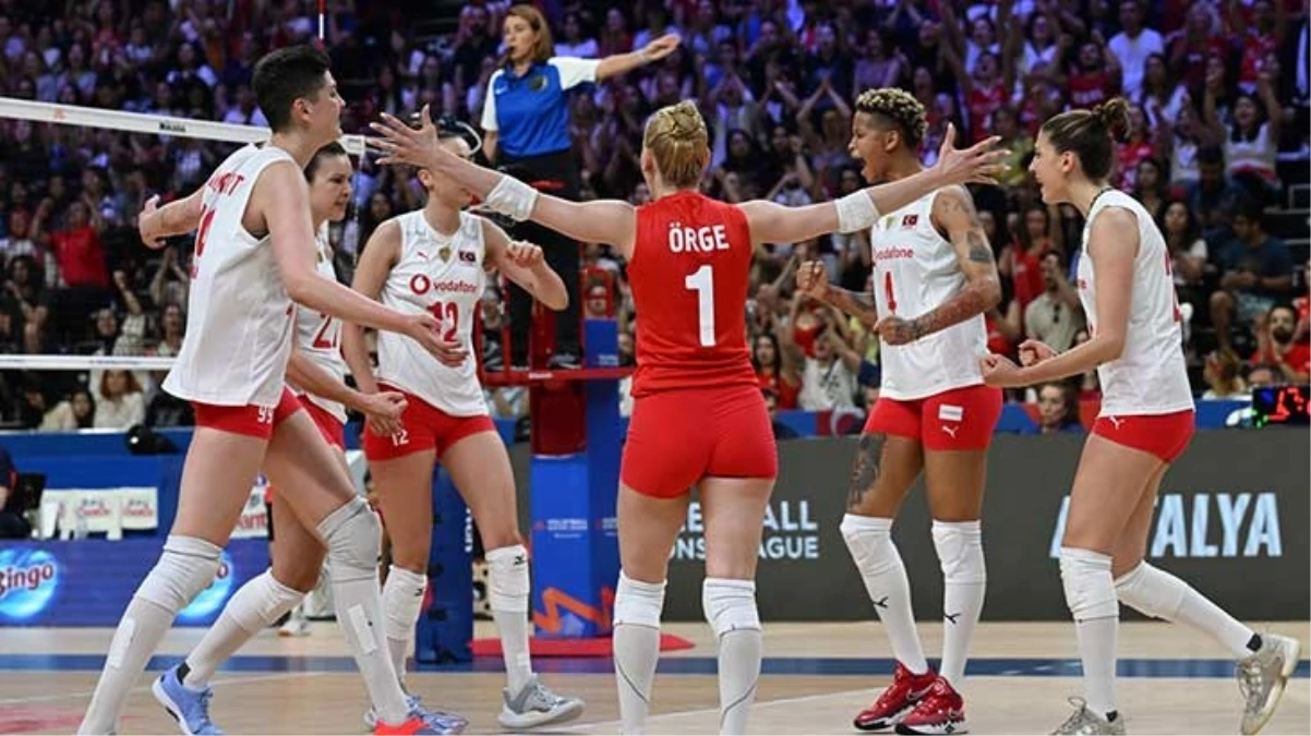 A Milli Kadın Voleybol Takımı, Milletler Ligi’nde Hollanda’yı 3-1 Yendi