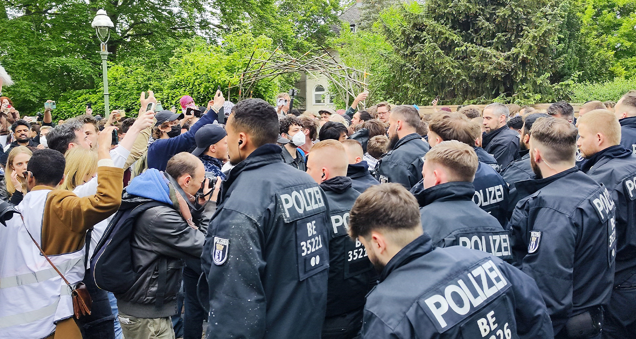 Berlin Özgür Üniversitesi’ndeki Gazze’ye destek protestosuna polis müdahalesi