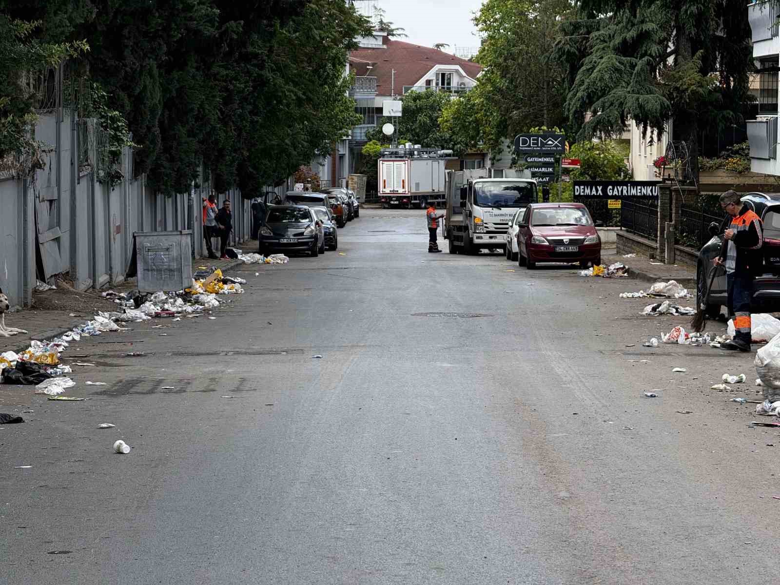 Şampiyonluk kutlamaları bitti, geriye çöp yığınları kaldı