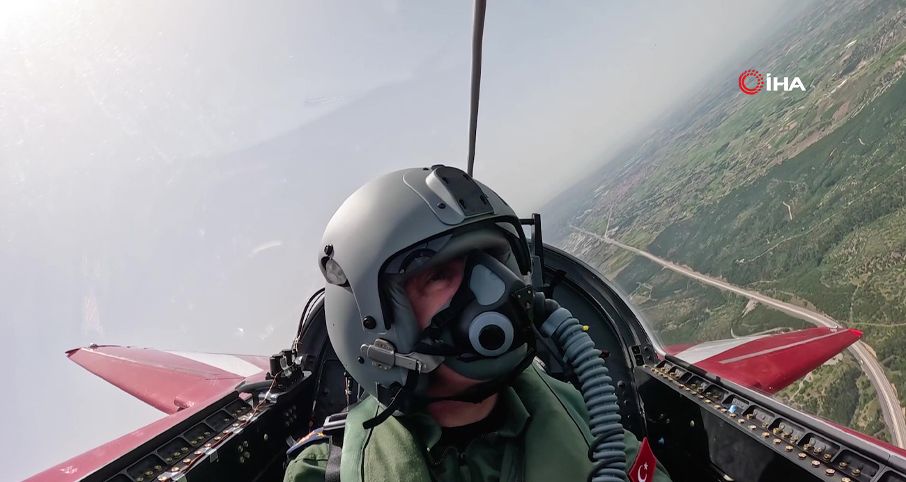 Orgeneral Kadıoğlu HÜRJET ile uçuş gerçekleştirdi