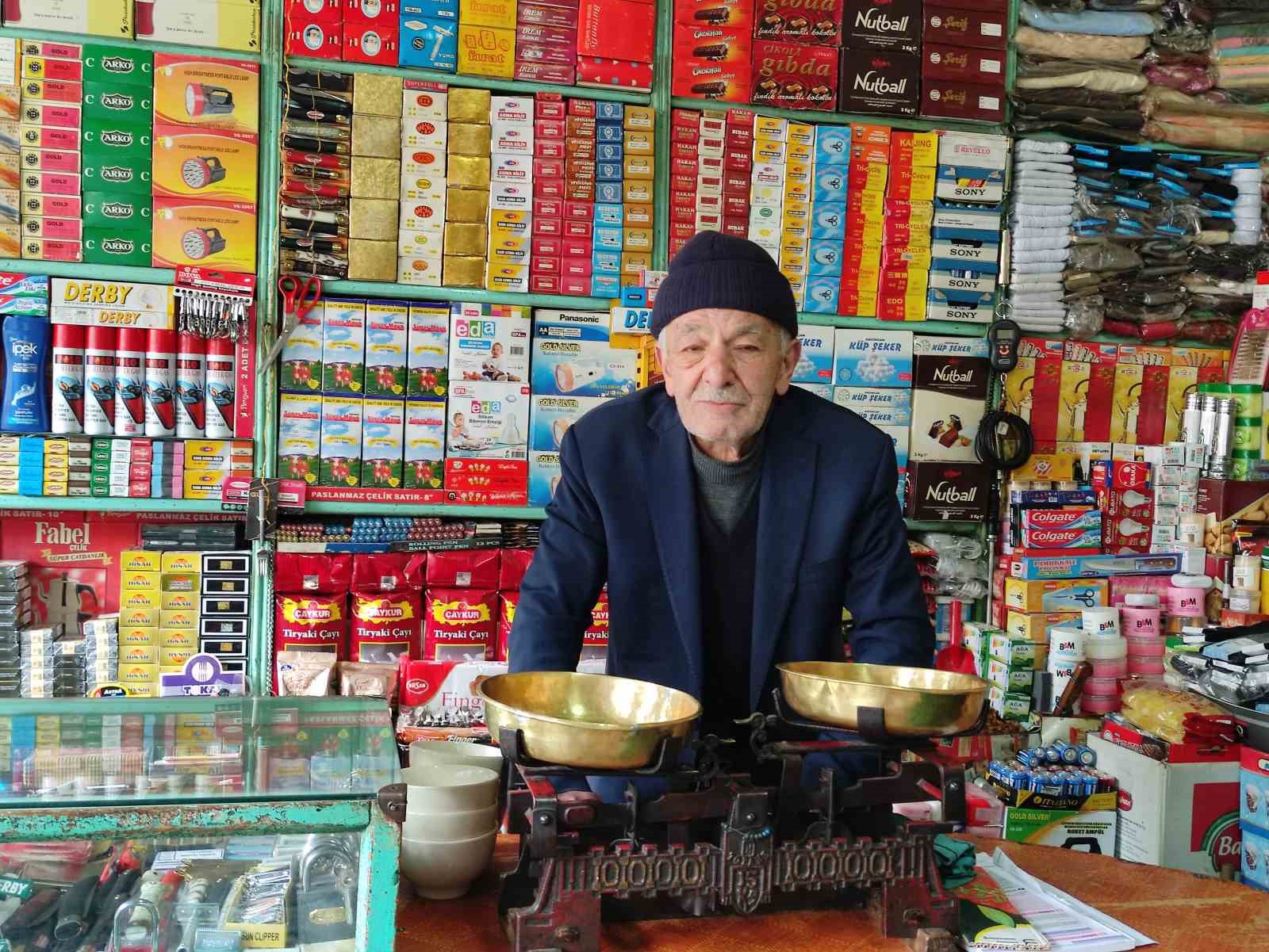Türkiye’nin en düzenli bakkalı, özeniyle görenleri etkiliyor