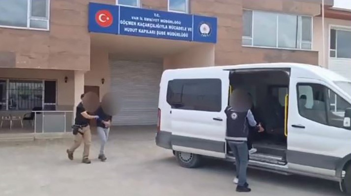 Van’da göçmen kaçakçısı 4 organizatör tutuklandı