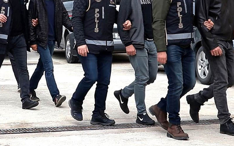Van’da farklı suçlardan aranan 22 kişi tutuklandı