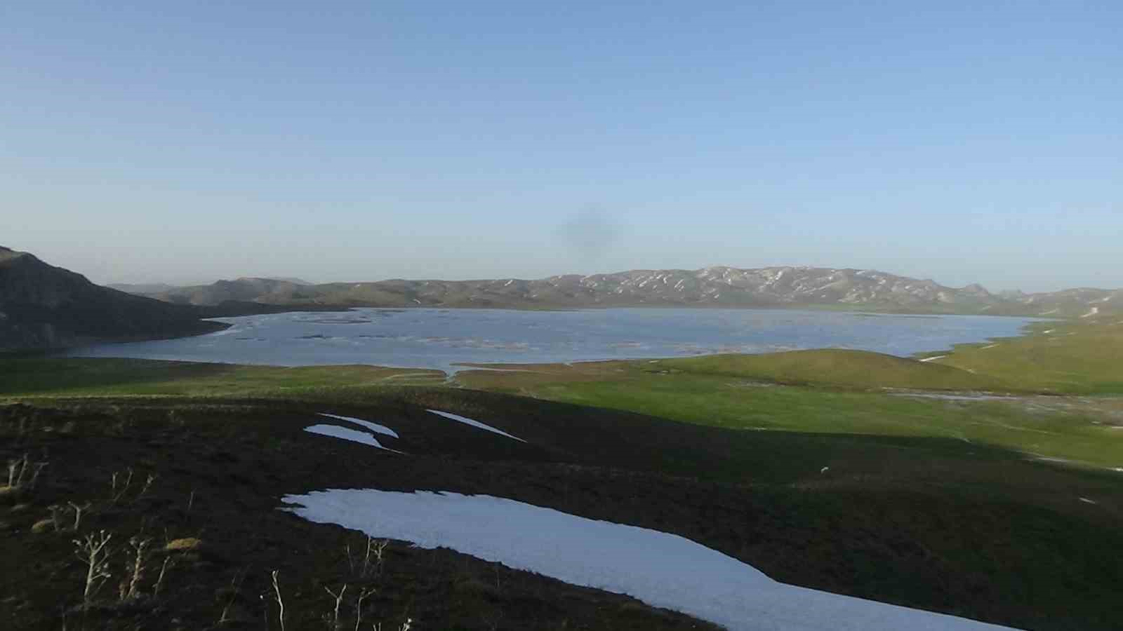 Van’da  Mühendislik harikası Keşiş Gölü eski günlerine kavuşuyor