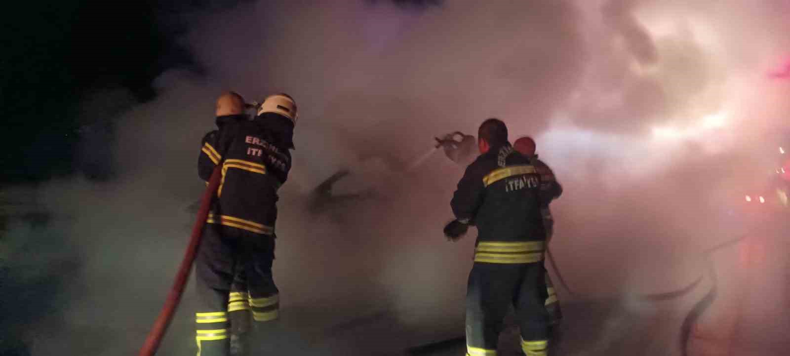 Yanan araçta 1 kişi can verdi