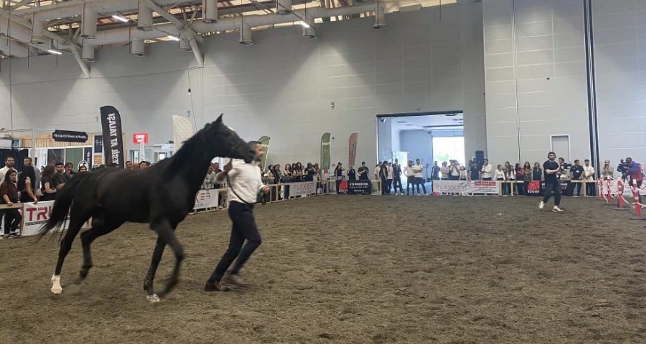 Güzellik yarışmasında  kalp krizi geçirdi