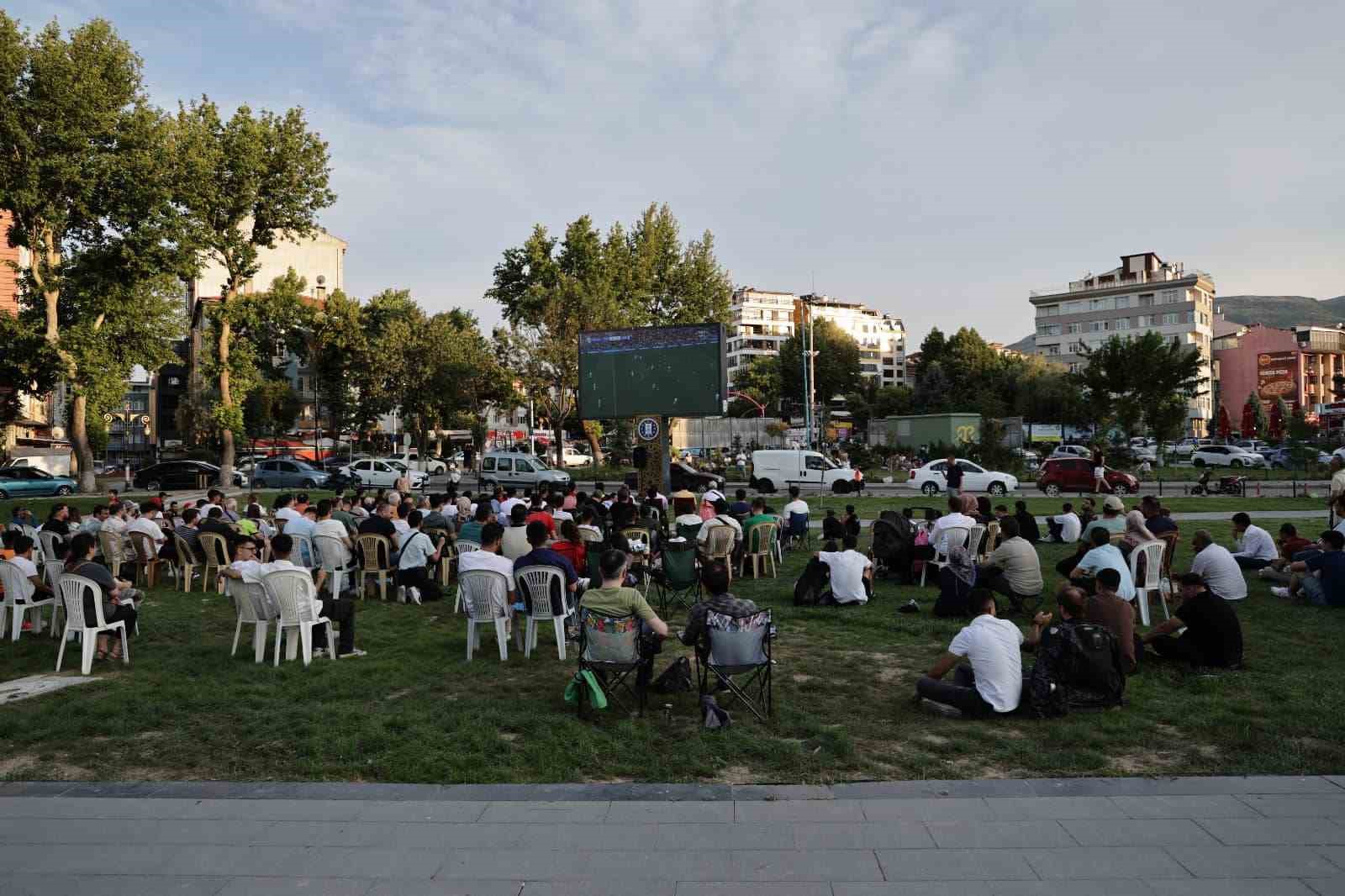 Kütahya’da milli heyecan dev ekranda yaşandı