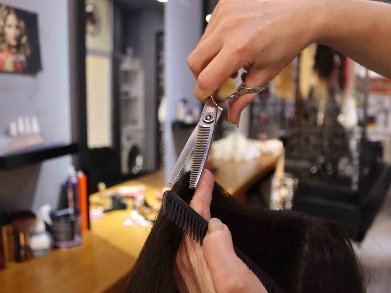 Bu yazın popüler olan saç kesimleri dikkat çekti