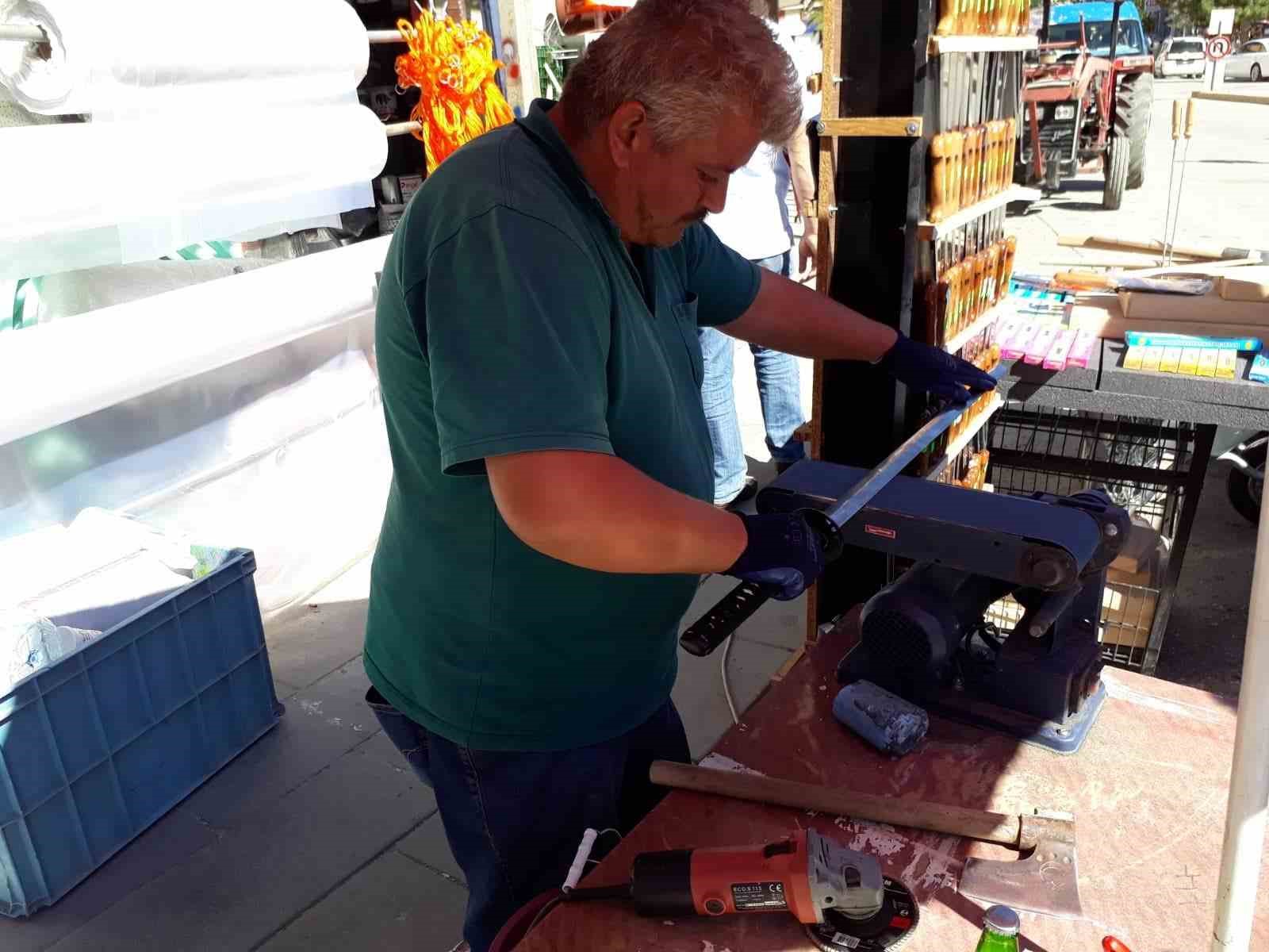 Kurban  Bayramı öncesi bilemecilerde yoğunluk