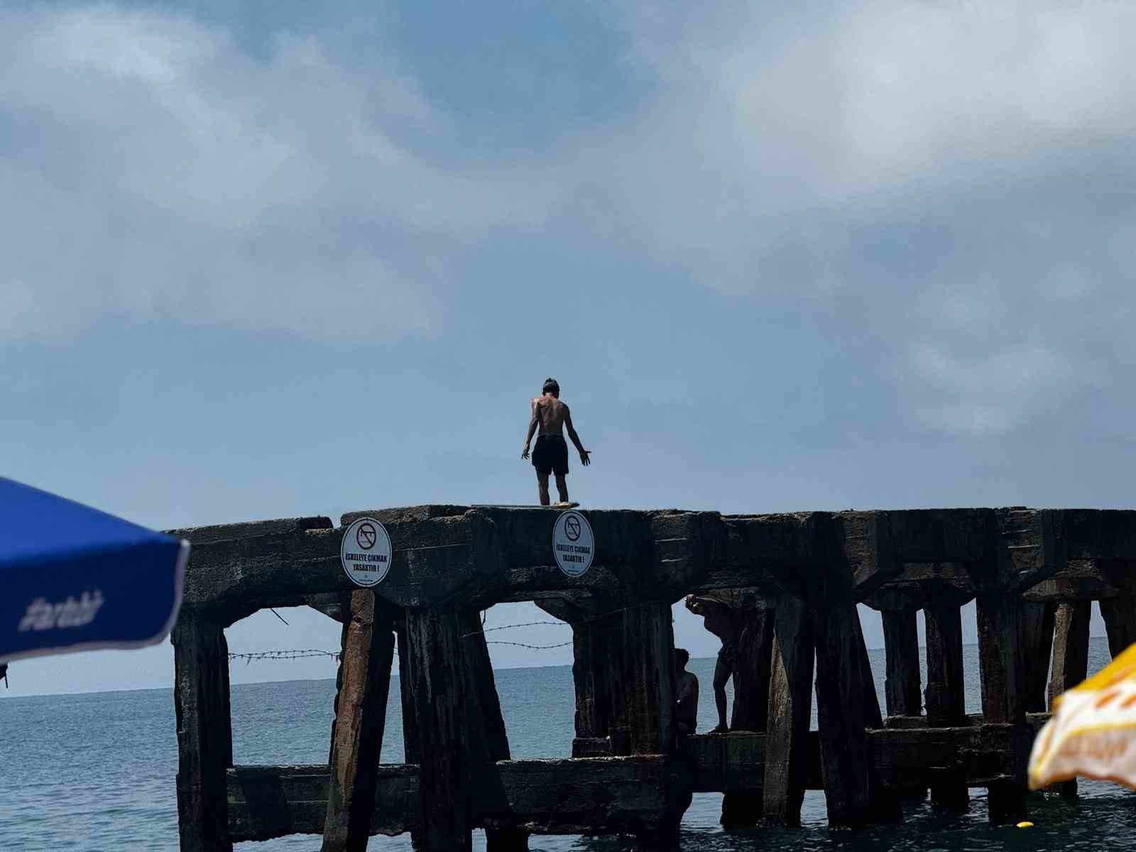 İskeleye çıkıp canlarını hiçe saydılar