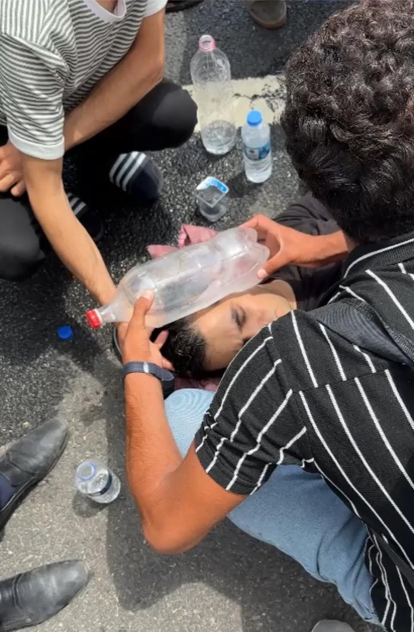 Yolcu otobüsü otomobile çarptı: 2 yaralı