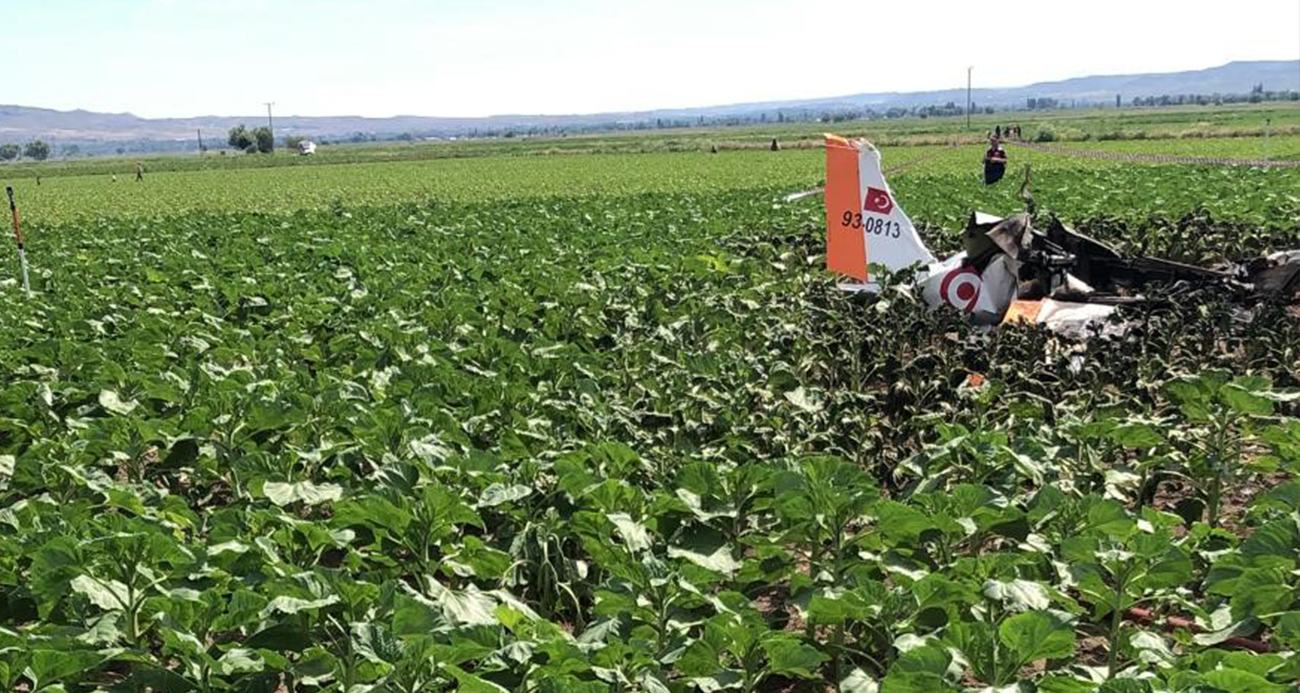 Kayseri’de askeri eğitim uçağı düştü