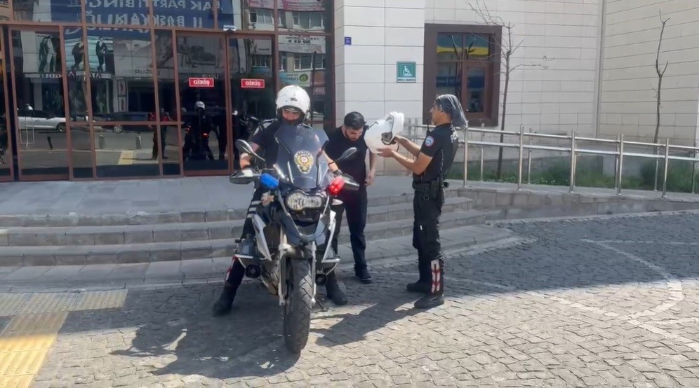 23 YKS öğrencisi, Yunus polisleri sayesinde sınava yetişti