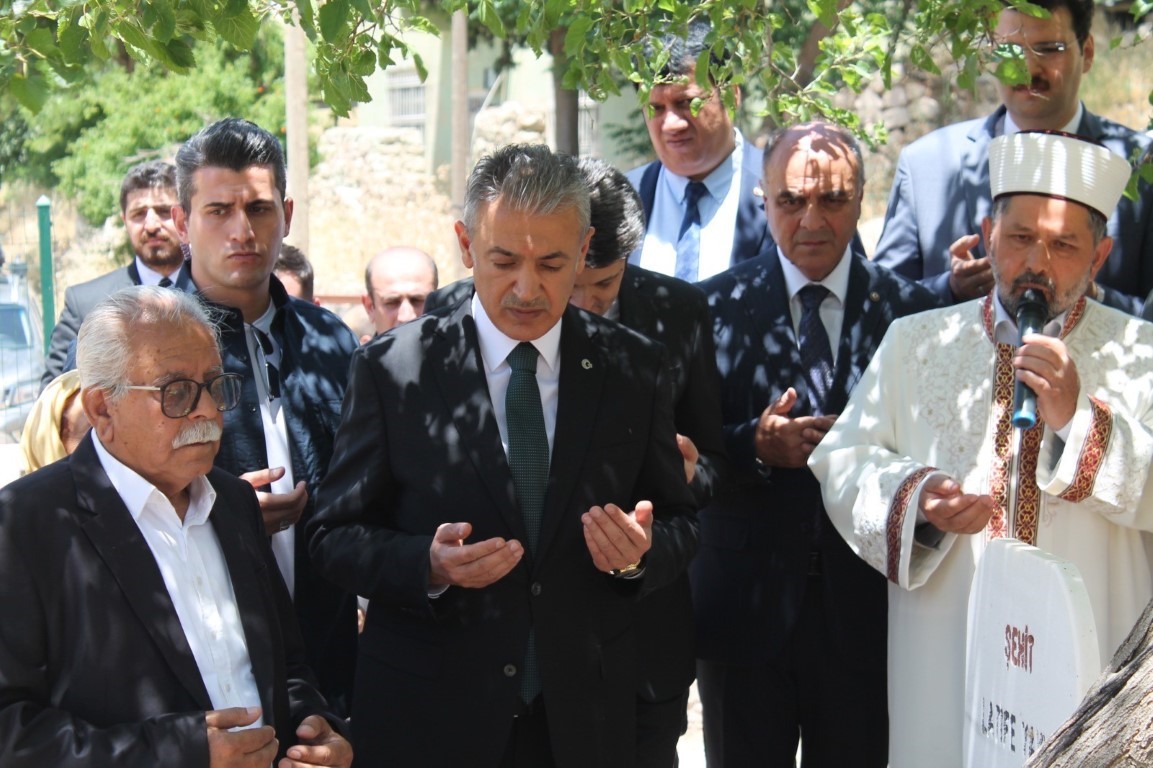 37 yıl önce PKK’lı teröristlerce katledilen 30 şehit anıldı