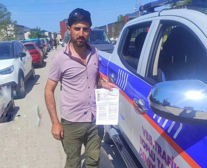 Van’da sınava geç kalan öğrencinin imdadına trafik ekipleri yetişti