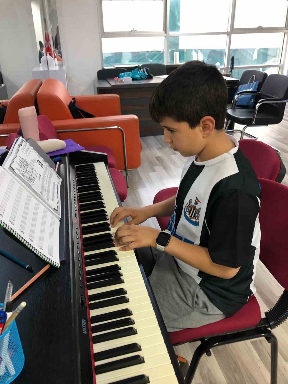 Muğla’da çocuklar müzik atölyeleri ile gelişimlerine katkı sağlıyor
