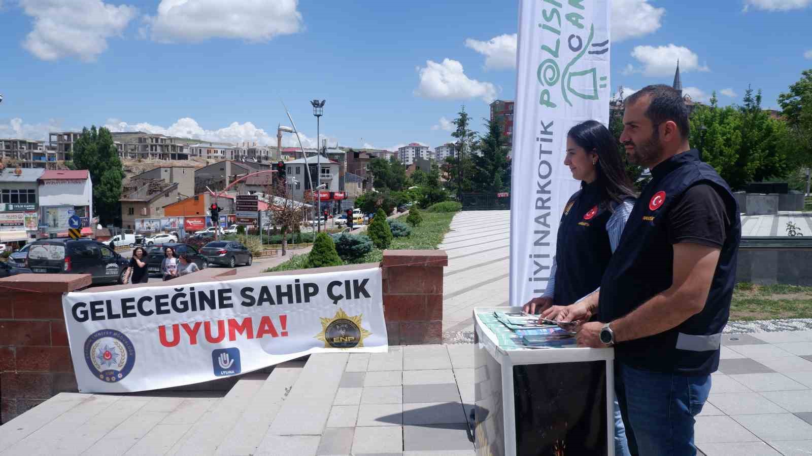 Tek tuşla uyuşturucu tacirlerini ihbar programı: UYUMA