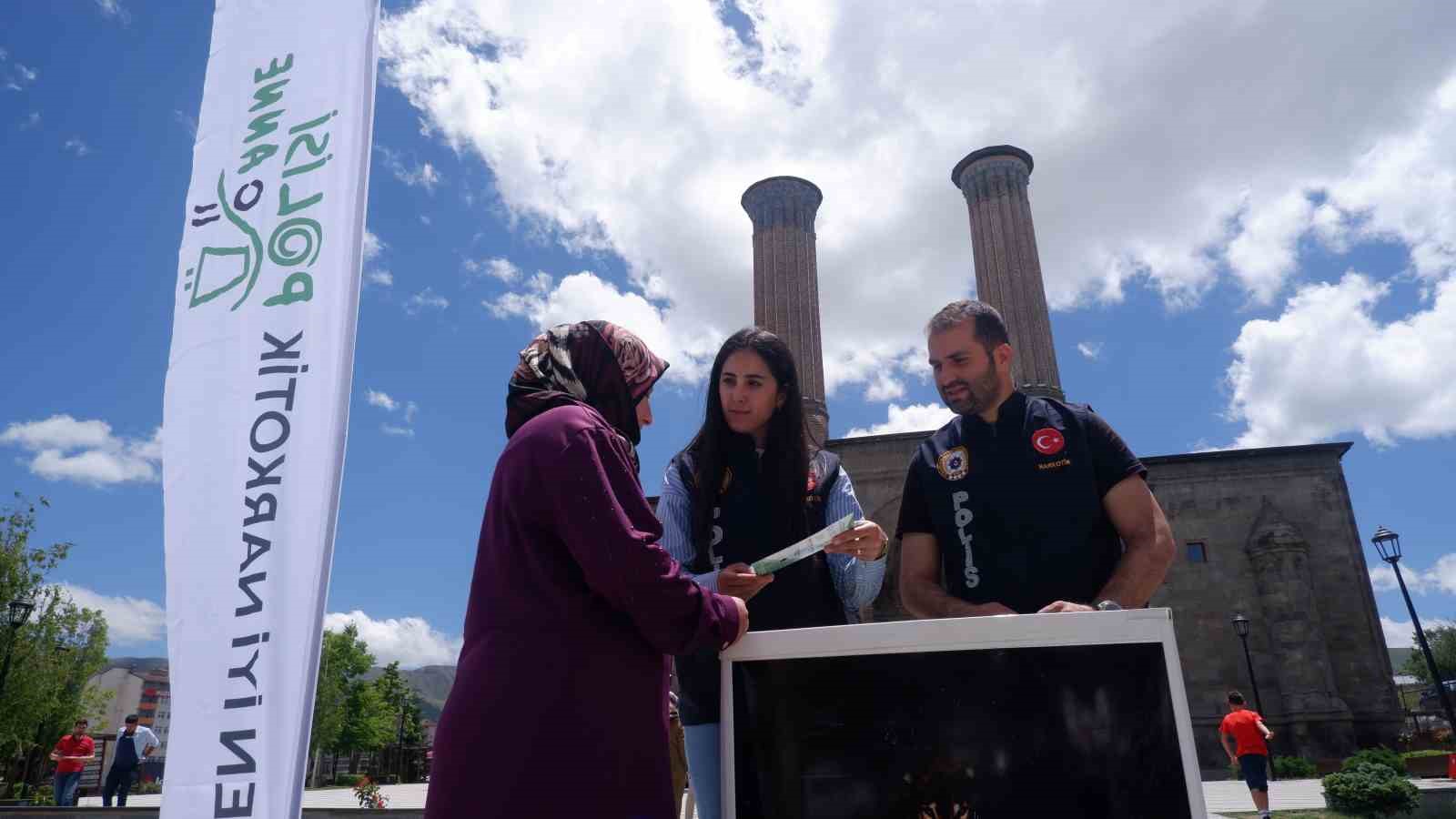 Tek tuşla uyuşturucu tacirlerini ihbar programı: UYUMA