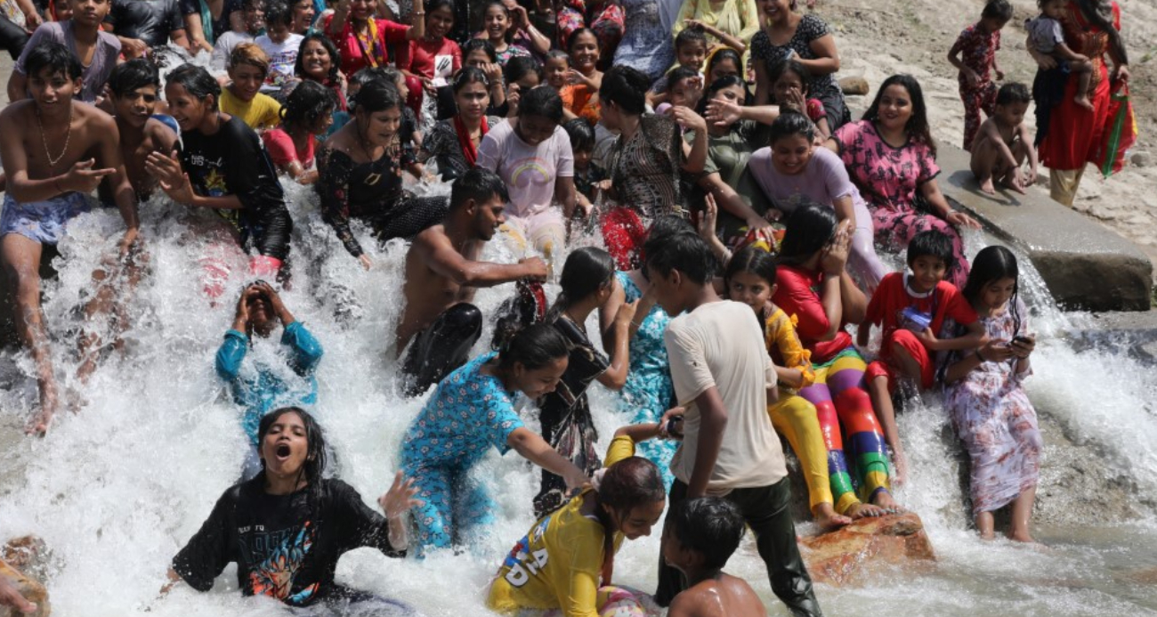 Aşırı sıcaklardan can kaybı 53’e yükseldi