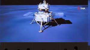 Çin’in uzay aracı Ay’ın karanlık yüzüne indi