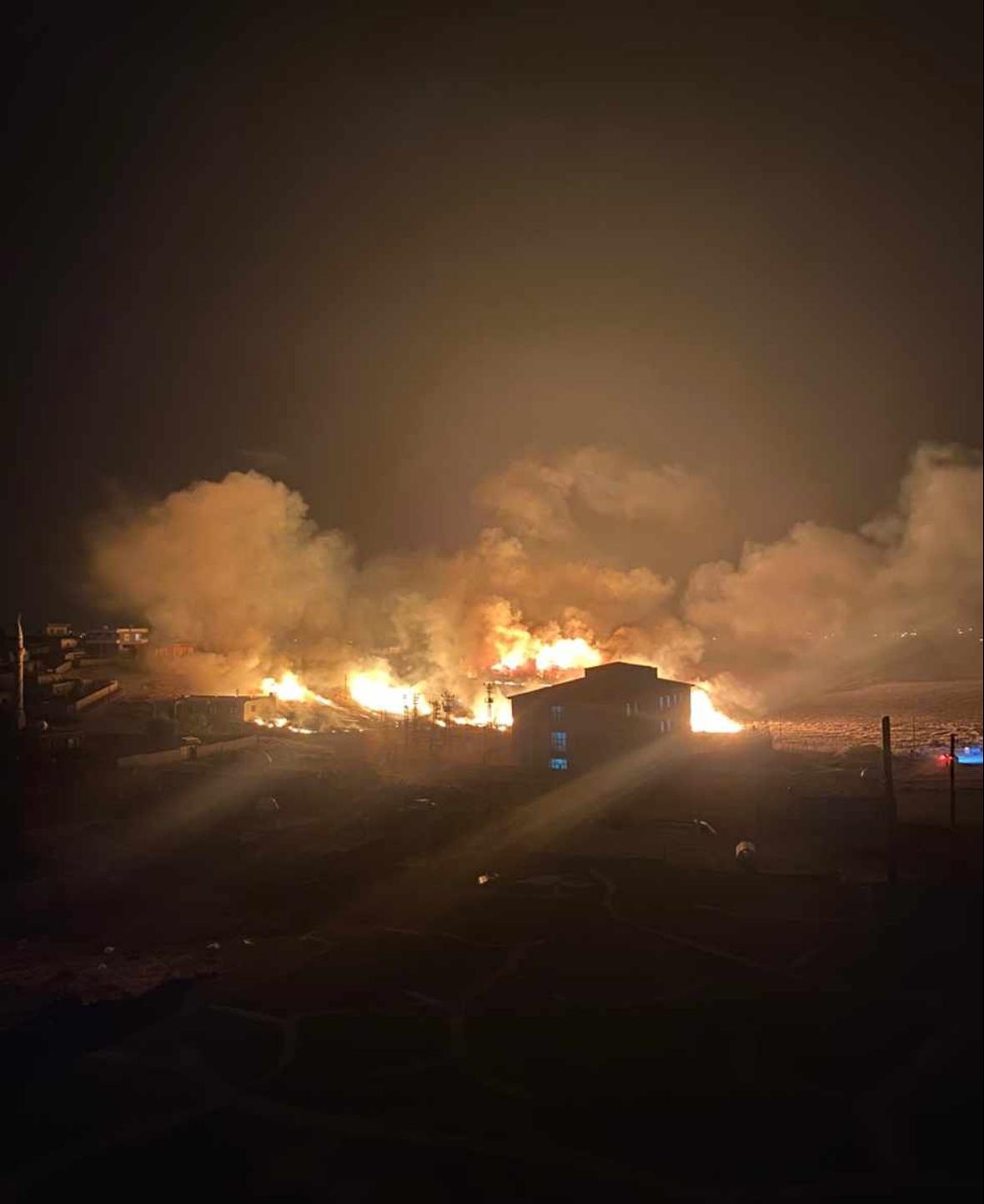 Diyarbakır ve Mardin’de anız yangınları meydana geldi: Ölü ve yaralılar var