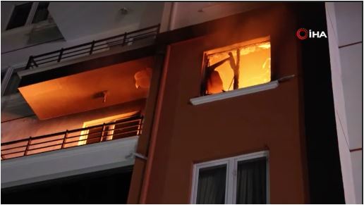 Eşiyle tartıştı, evini ateşe verdi