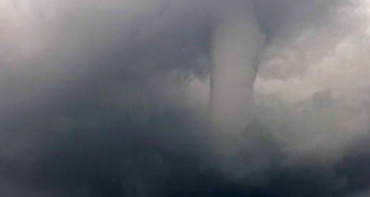 Güney Afrika’yı hortum vurdu: 22 ölü