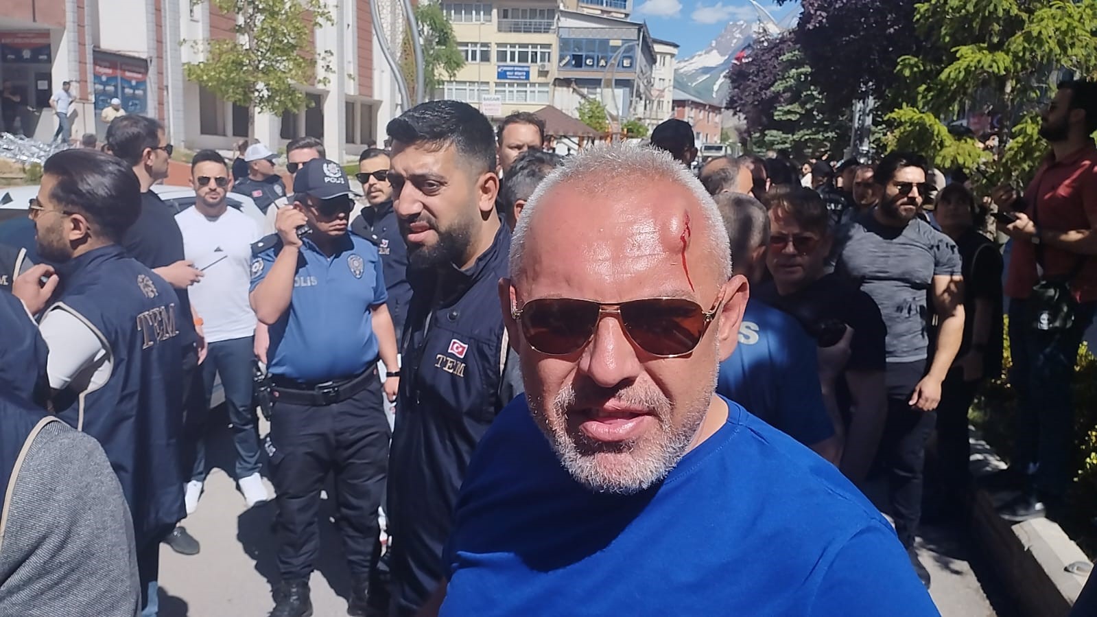  Hakkari’de olaylar çıktı!