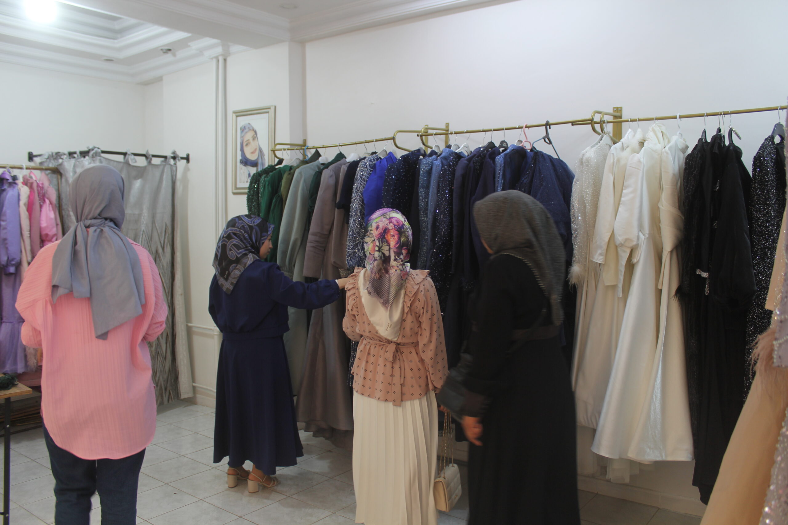 Vanlılardan kiralık abiyelere yoğun ilgi