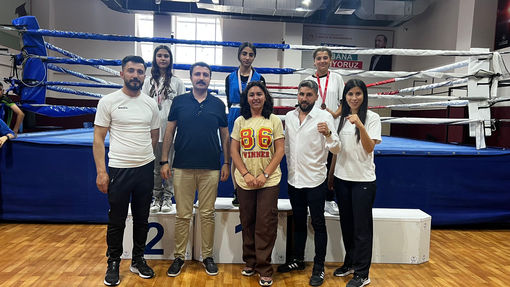 İpekyolu Belediyesi boksörlerinden büyük başarı!