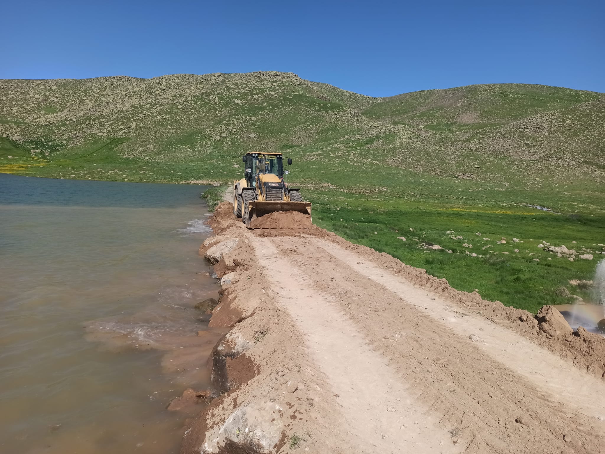 Van’da 4 mahallenin sulama ihtiyacını karşılayan göl onarıldı