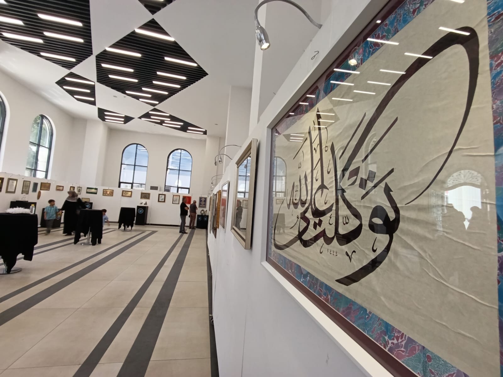 Van’da Hüsn-i Hat ve Kaligrafi sergisi açıldı