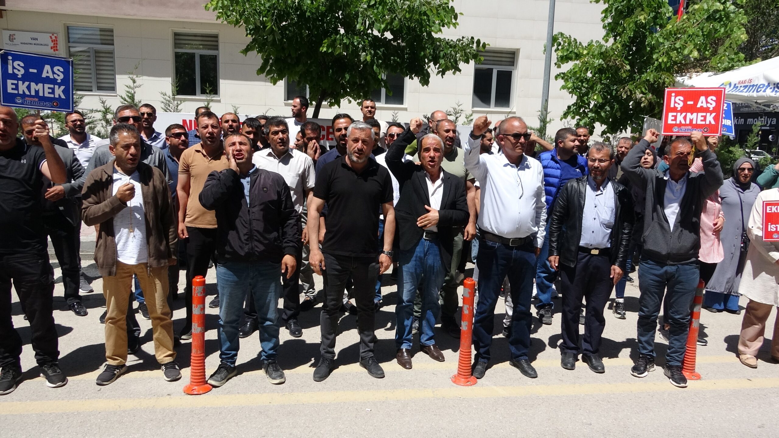 Van’daki işçilerin eylemi bir ayı geride bıraktı