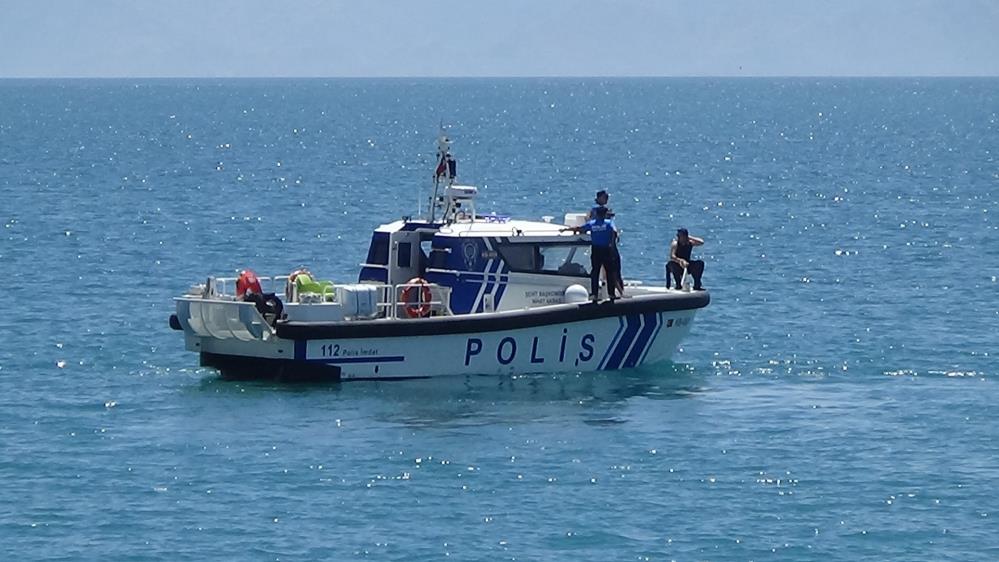 Vangölü’nde kaybolan genç 8 gündür bulunamıyor