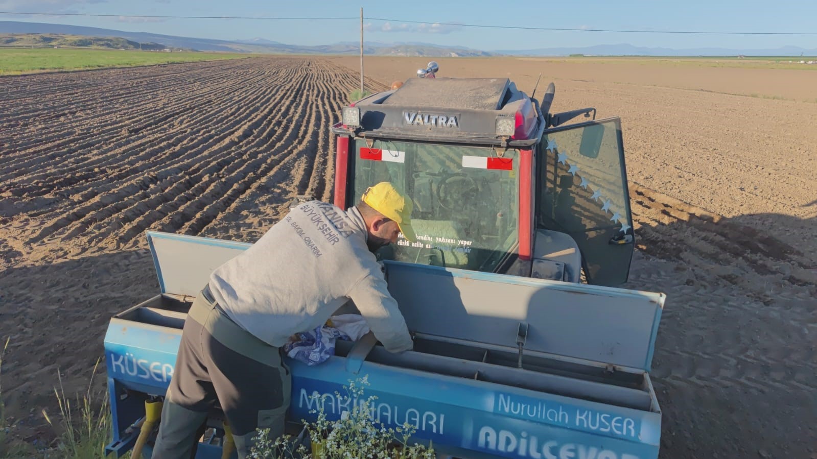 Adilcevaz’da fasulye ekimi başladı