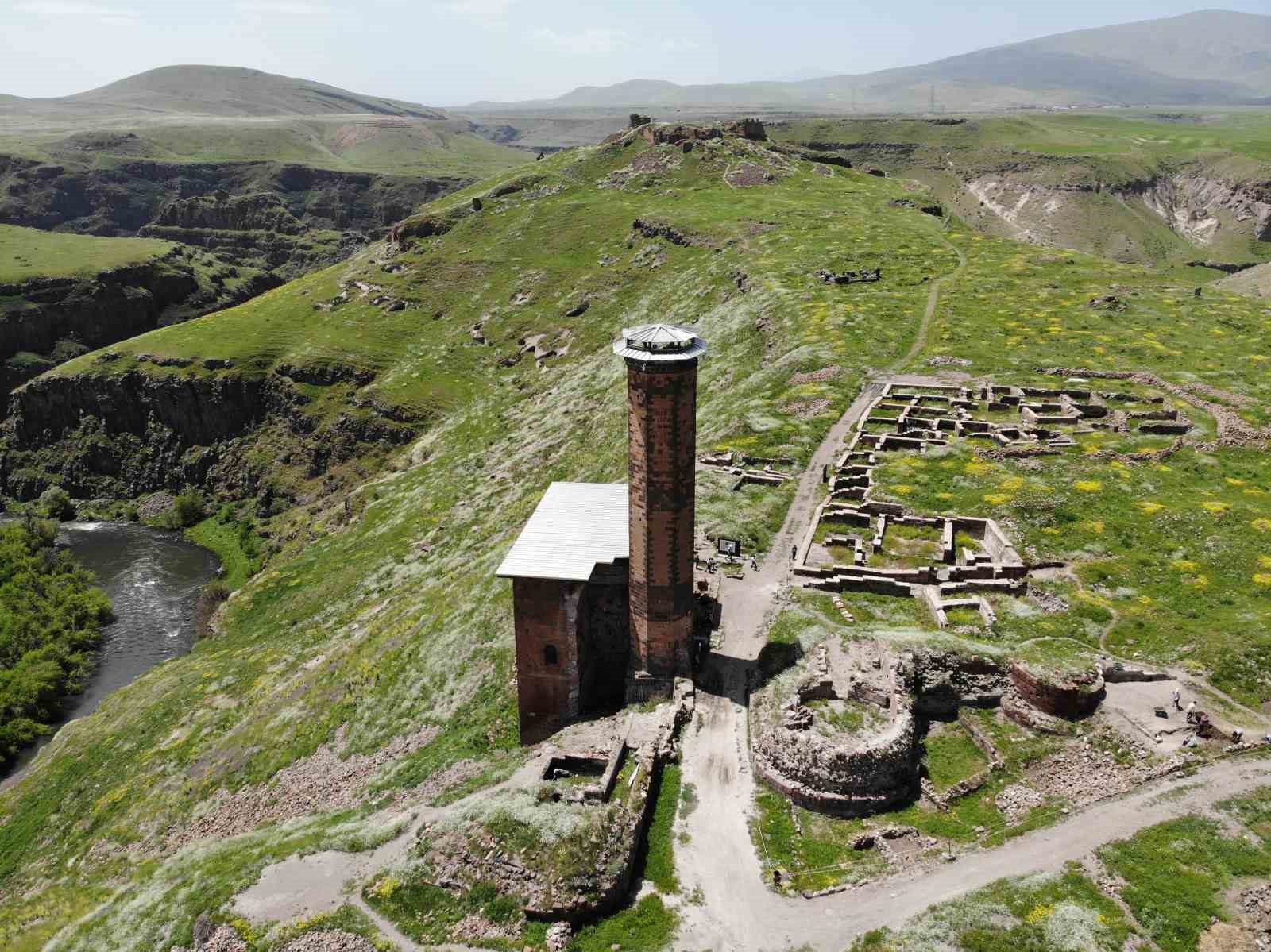 Kars’ın tarihi kenti Ani’ye yoğun ilgi