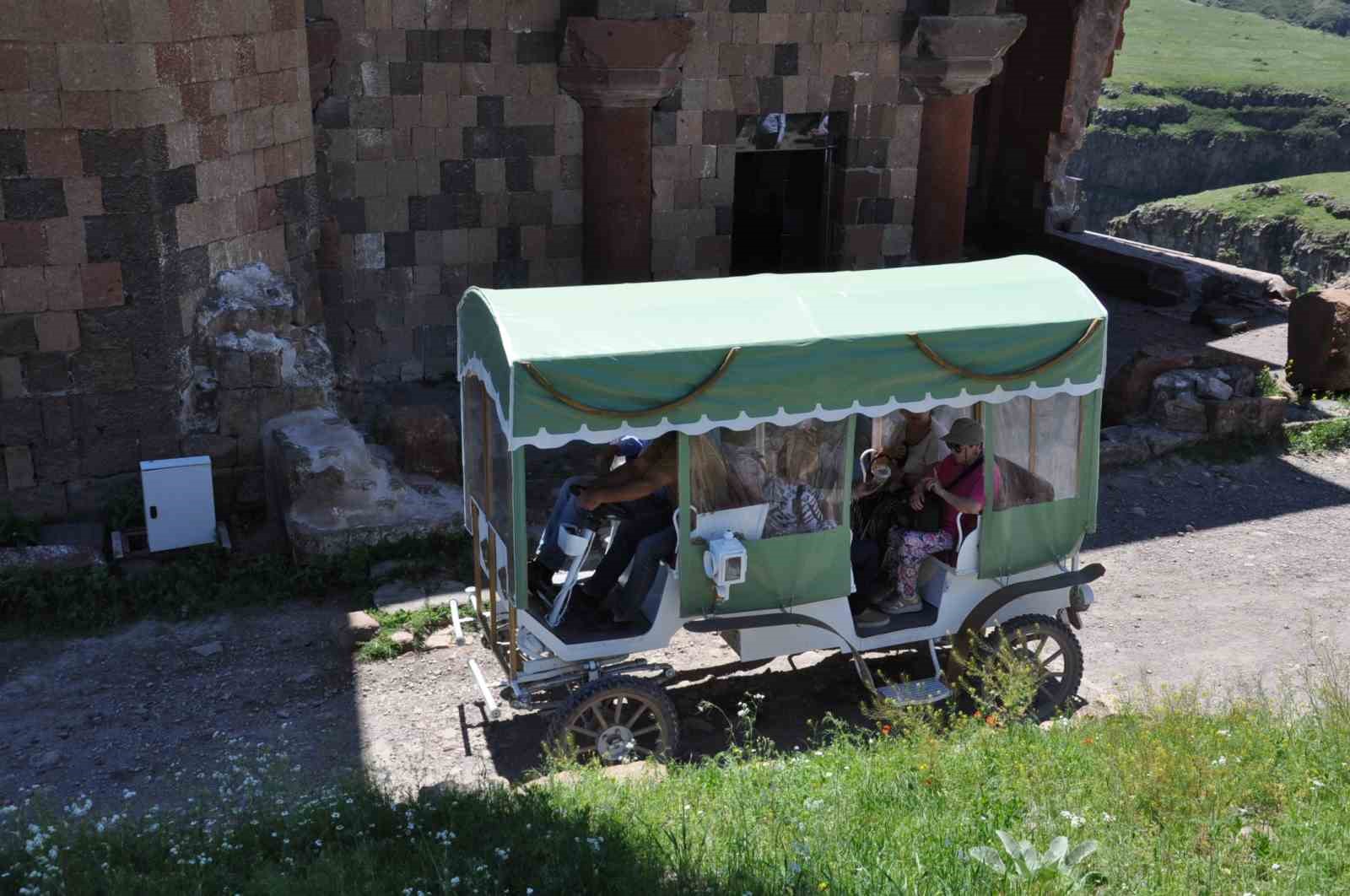 Kars’ın tarihi kenti Ani’ye yoğun ilgi