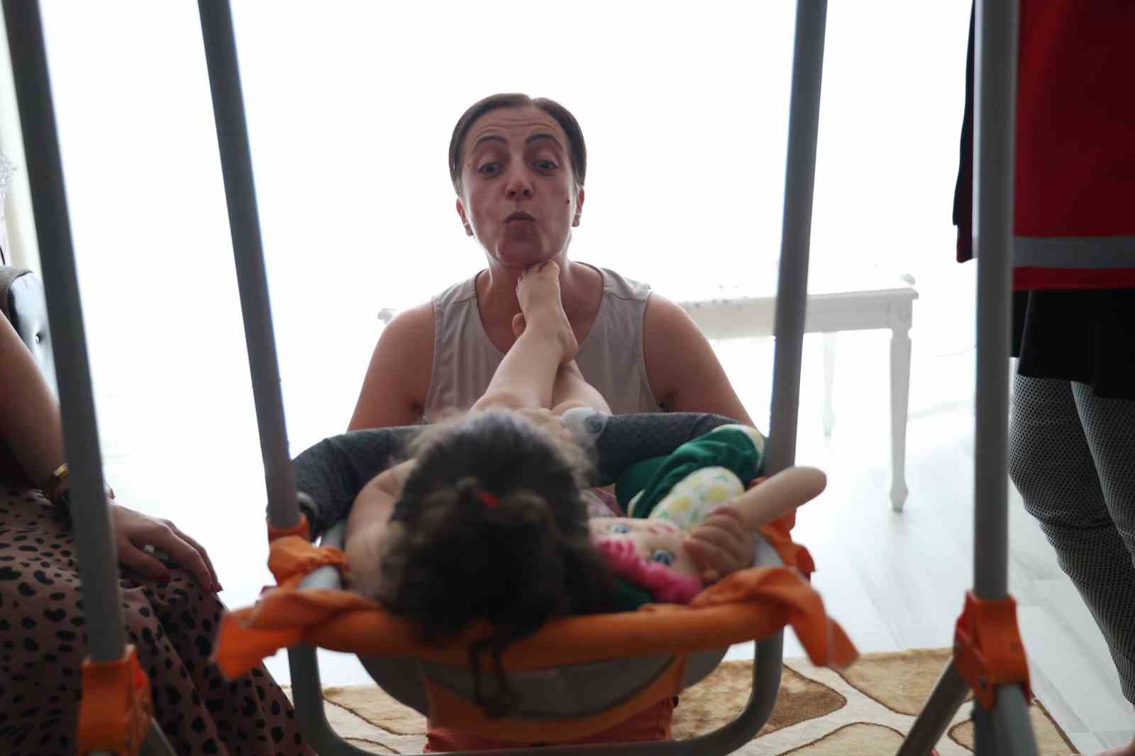 Çocukları olmayan çift, koruyucu aile modeli ile evlat hasretini dindirdi