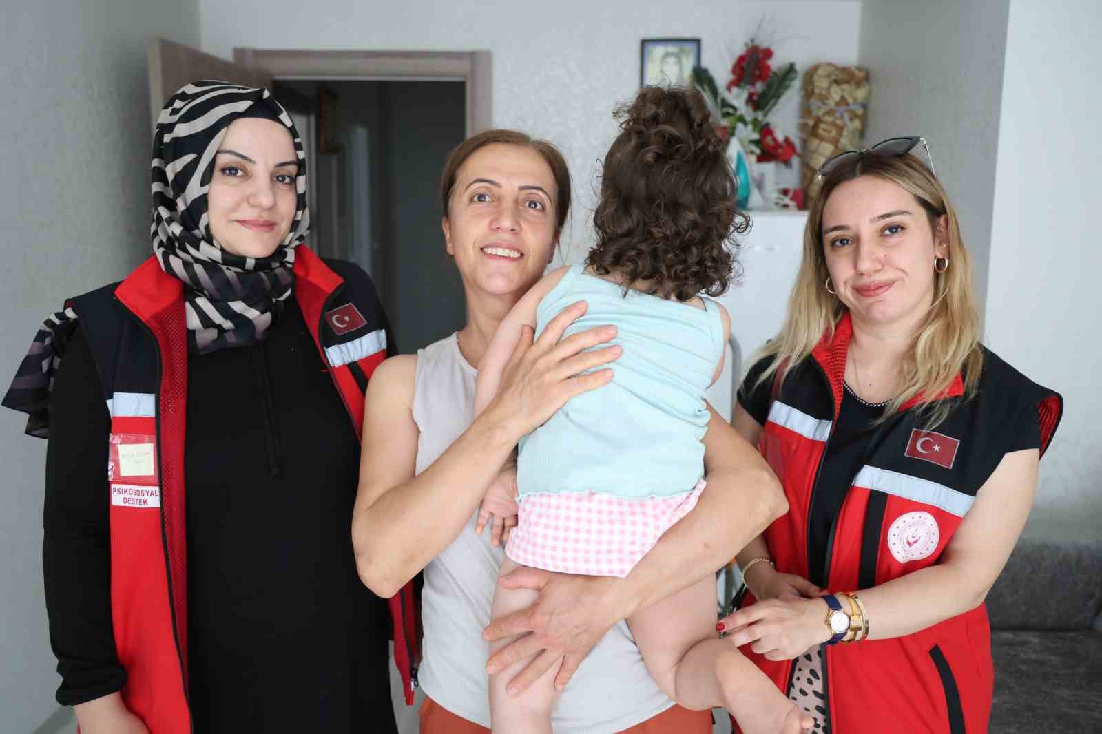Çocukları olmayan çift, koruyucu aile modeli ile evlat hasretini dindirdi