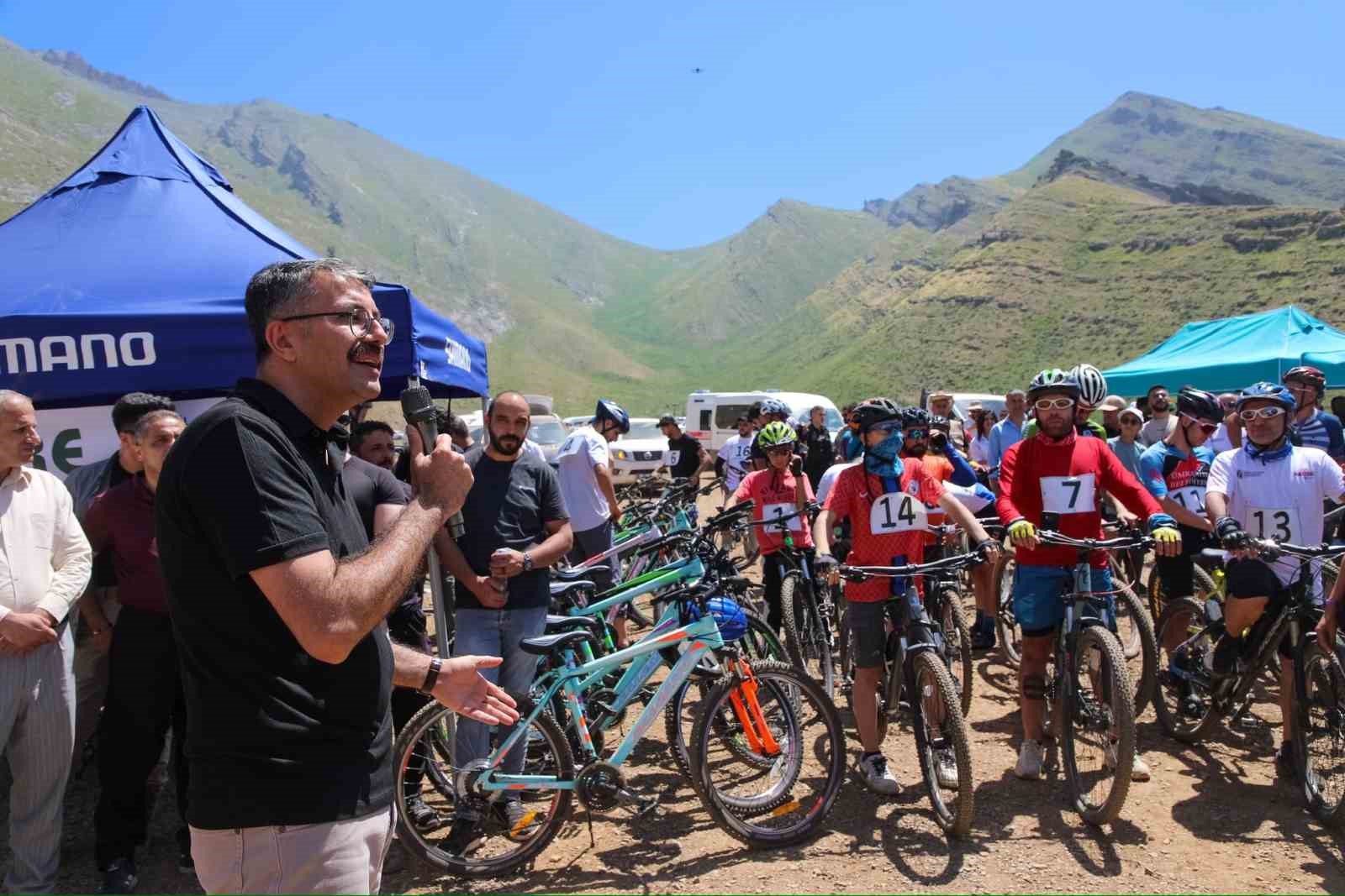 Çukurca ’5. Fotosafari ve Doğa Sporları Festivali’ coşkuyla devam ediyor