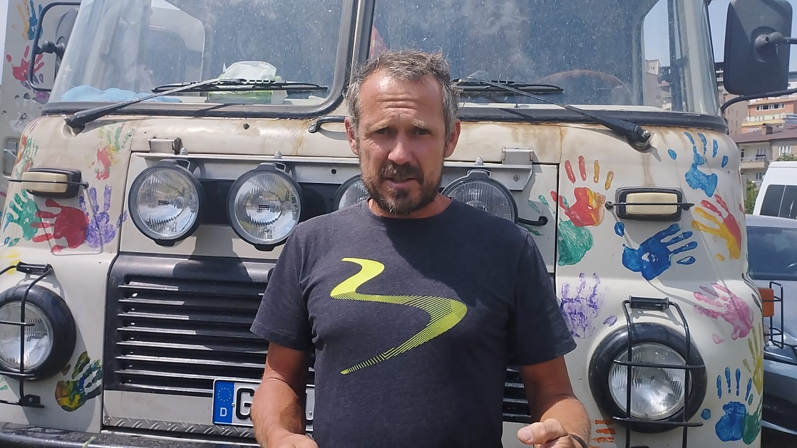 Alman turistler el izleriyle bağ kuruyor