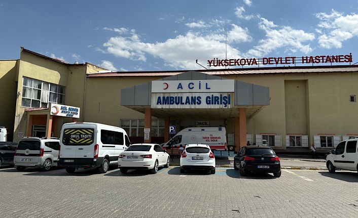 Eşi tarafından bıçaklanan kadın ağır yaralandı