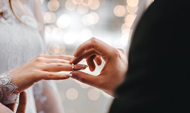 Gençlerde evlilik korkusu hızla yayılıyor