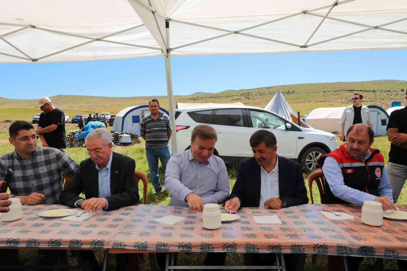 Kahvaltı sofralarına 3 bin rakımdan gelen lezzet: Erzincan tulum peyniri