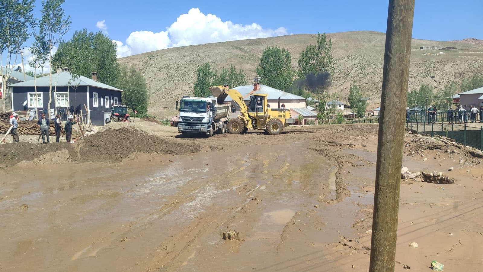 Gürpınar Belediye Başkanlarından “Geçmiş Olsun” ziyareti